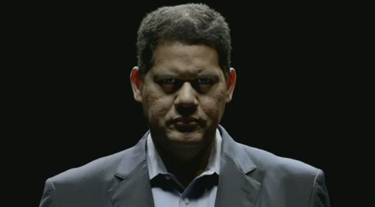Reggie destruye a usuario de twitter que se burló por piratear Zelda Tears of the Kingdom